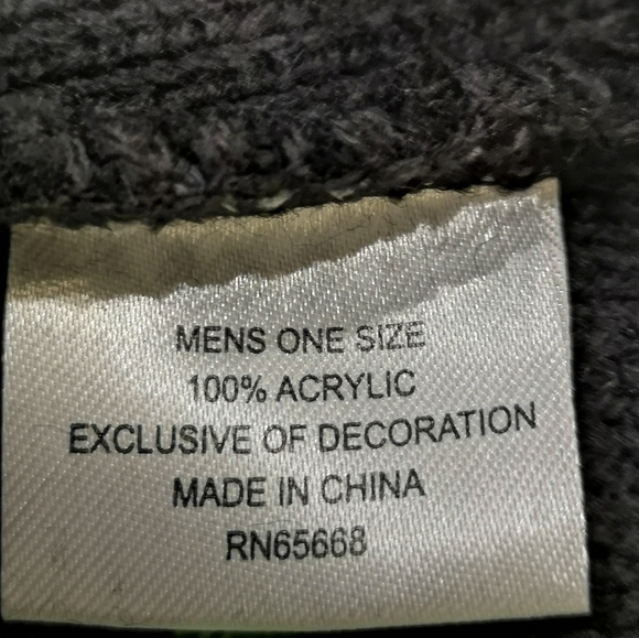 Perry Ellis Black Winter Hat & Stokkhomme Striped Scarf. - Picture 5 of 9